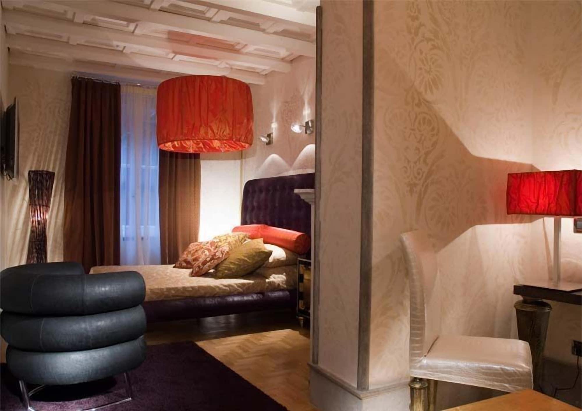 The At The Forum Luxury Collection - The At The Forum